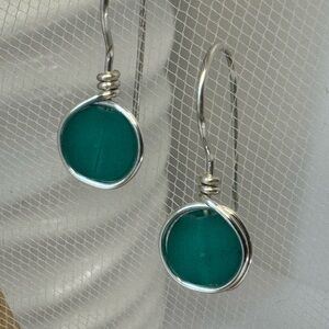𝅺SEA Glass & Silver Wire Wrapped Earrings Caribbean Blue